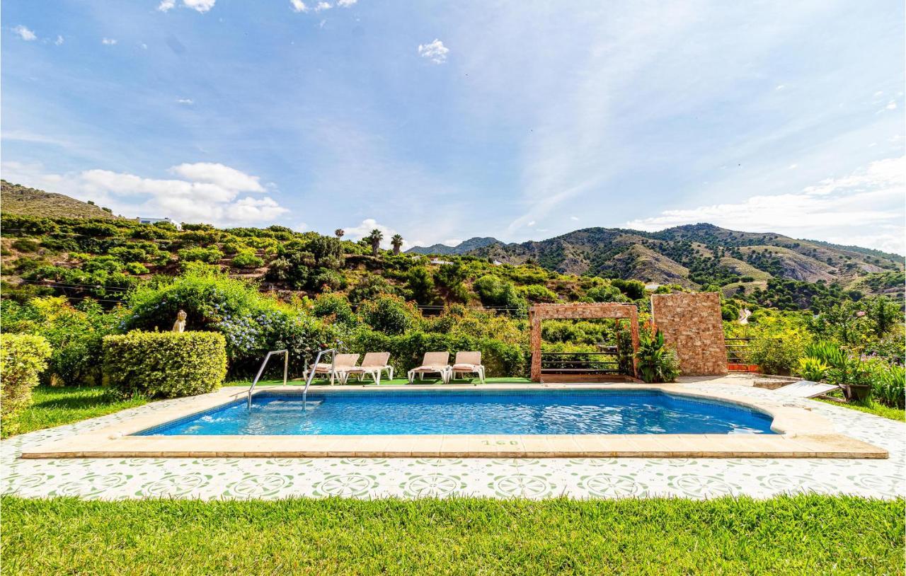 In With 3 Bedrooms, Wifi&outdoor Swimming Pool Vakantiehuis Nerja