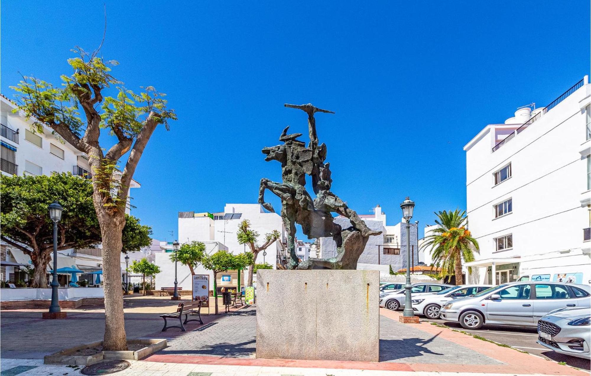 In With 3 Bedrooms, Wifi&outdoor Swimming Pool Vakantiehuis Nerja